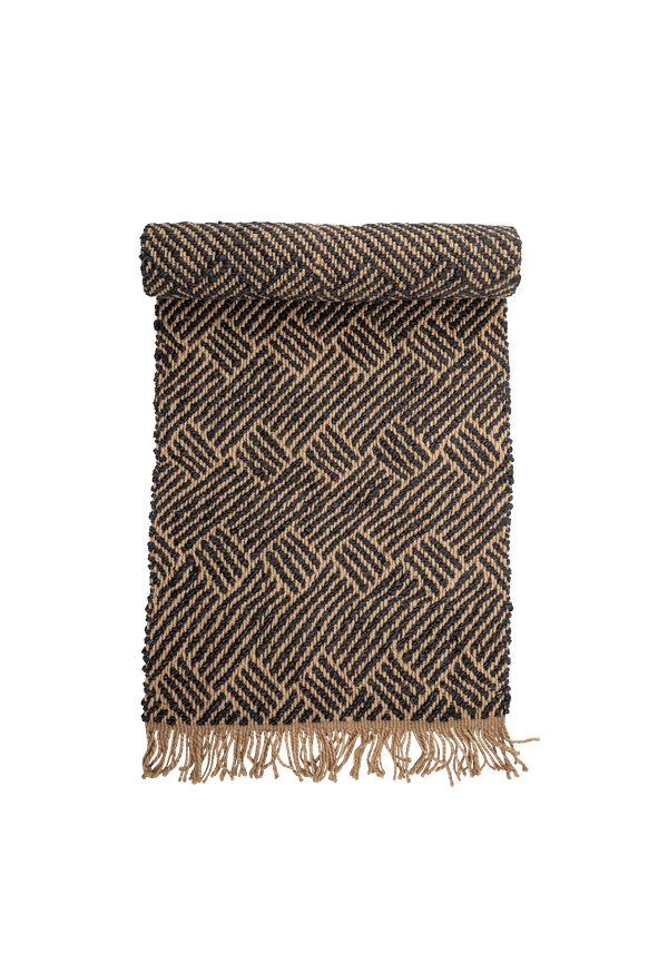 Riktigt snygg sisalmatta i svart från Bloomingville.