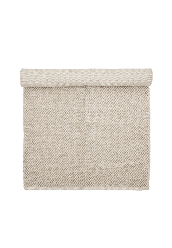 Skön ullmatta 2025 från Bloomingville.