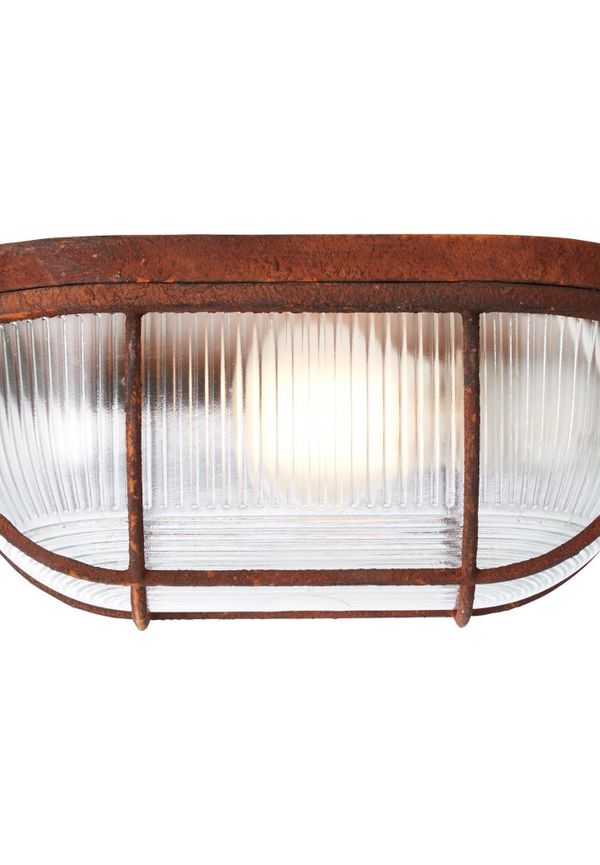Snygg Lampa som passar bra vid många olika tillfällen.