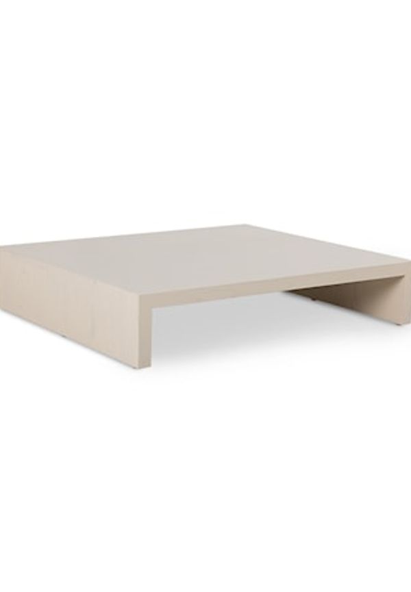 Beige HKliving-soffbord i fantastiskt snygg modell.