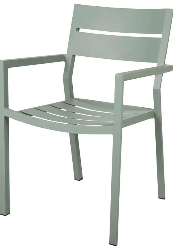 Vacker stapelstol 2025 från Brafab.