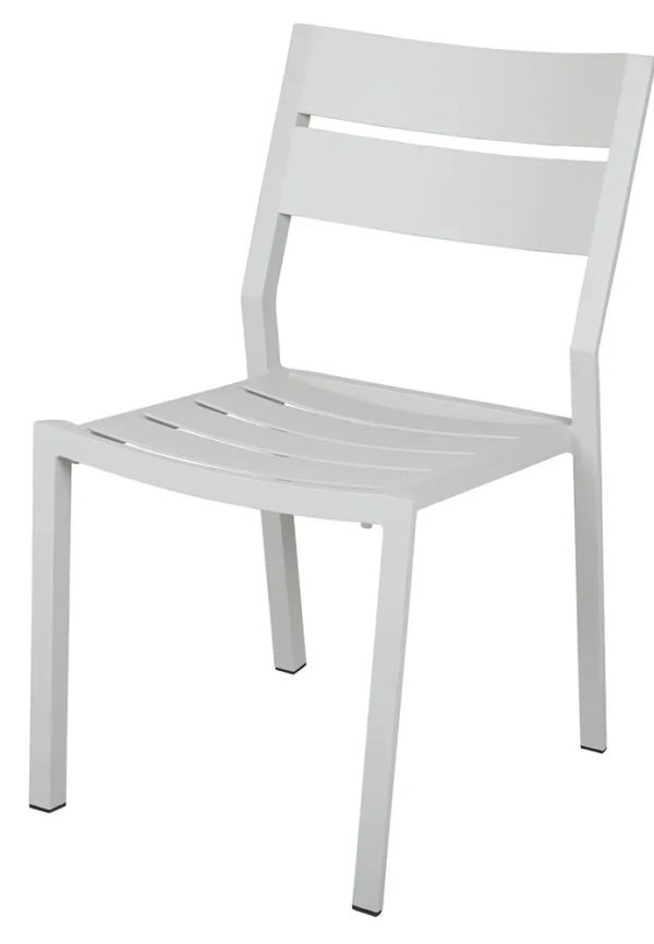 Jättesnygg stol i aluminium från Brafab.