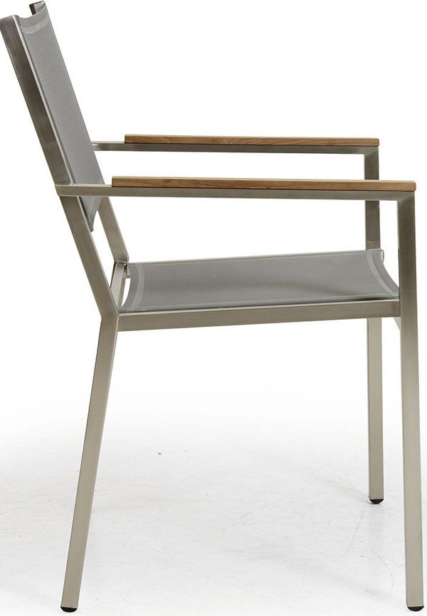 Smickrande teakbord 2025 från Brafab.