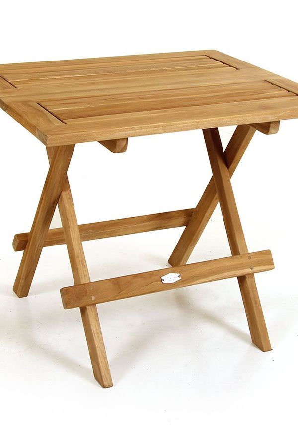 Moderiktig sidobord i teak från Brafab.