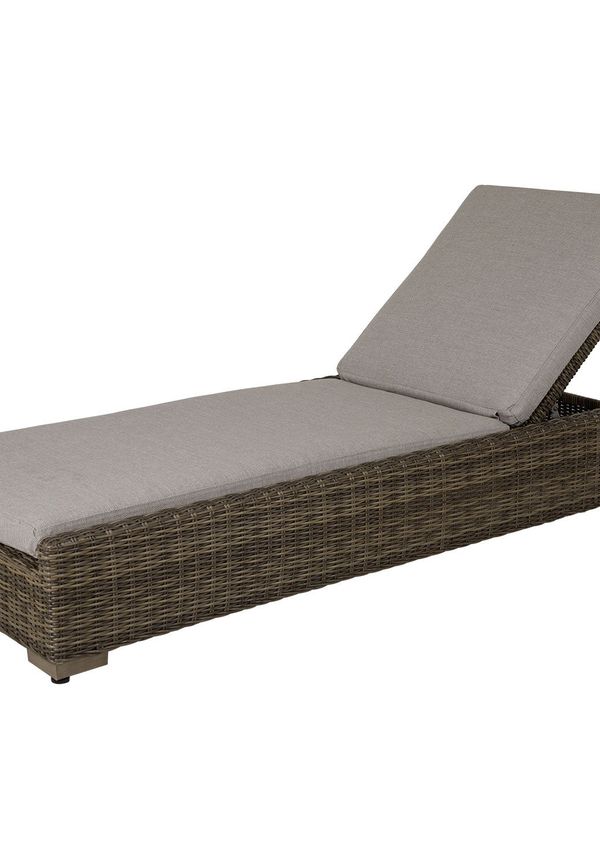 Fantastiskt fin beige matgrupp 2025 från Brafab.