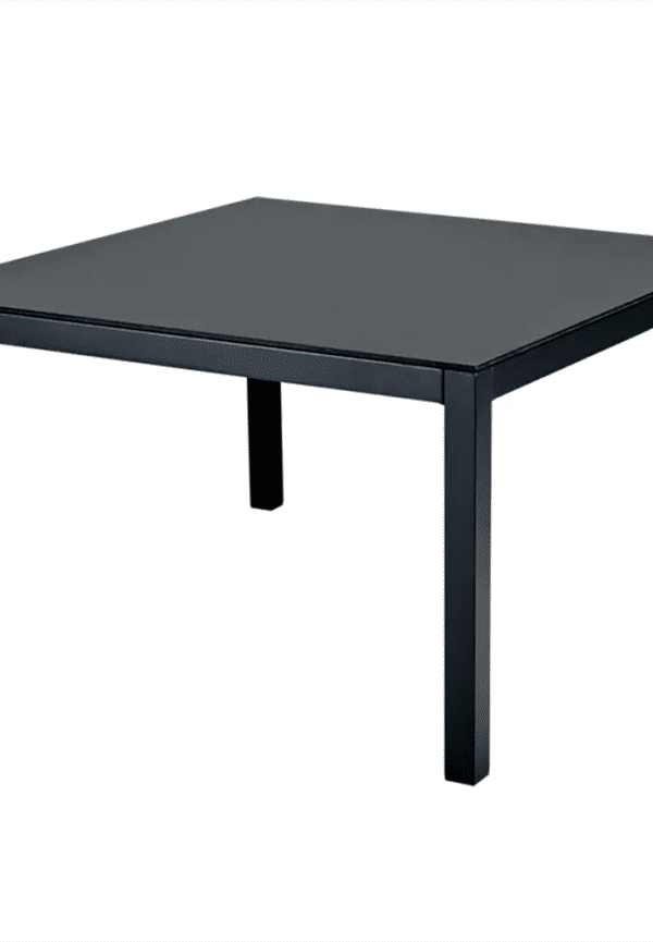 Otroligt fin bord som passar bra vid många olika tillfällen.