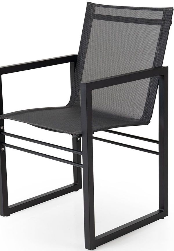 Fantastiskt snygg karmstol 2025 från Brafab.