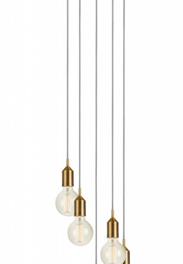 Superfin lampa 2025 från Markslöjd.