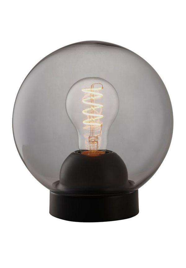 Klassisk bordslampa 2025 från Halo Design.