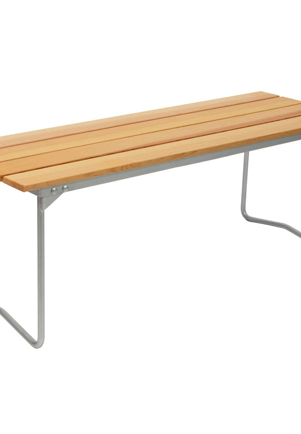 Fin sittbänk 2025 från Grythyttan Stålmöbler.