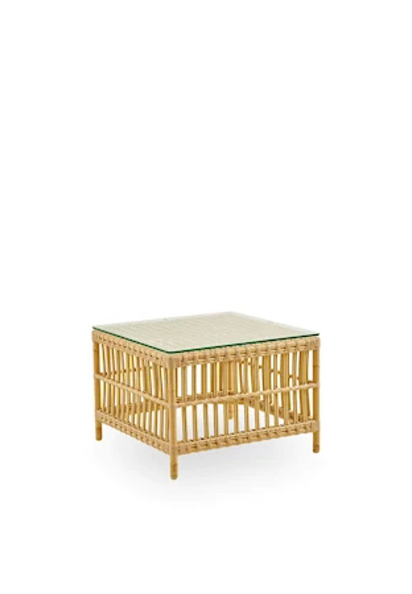 Brun Sika Design-aluminiumsidobord i mysig modell.