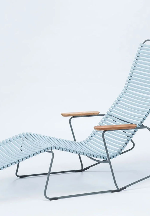 Härlig Stol som passar bra vid många olika tillfällen.