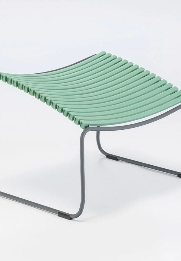 Stilren aluminiumstol 2025 från Houe.