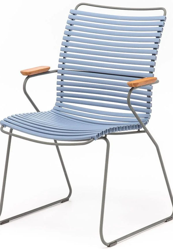 Houe solstol som passar perfekt till våren 2025!