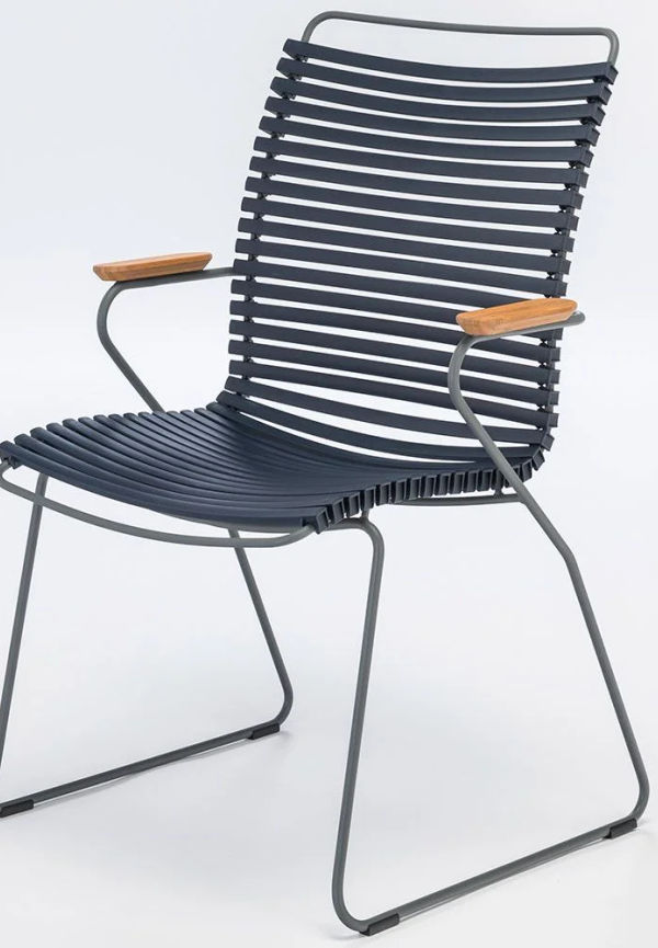 Otroligt fin stol 2024 från Houe.