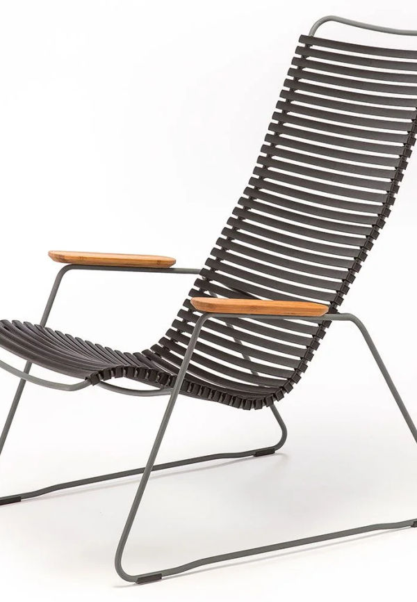 Jättesnygg Stol som passar bra vid många olika tillfällen.