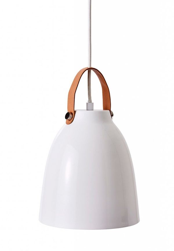 Riktigt fin Lampa som passar bra vid många olika tillfällen.