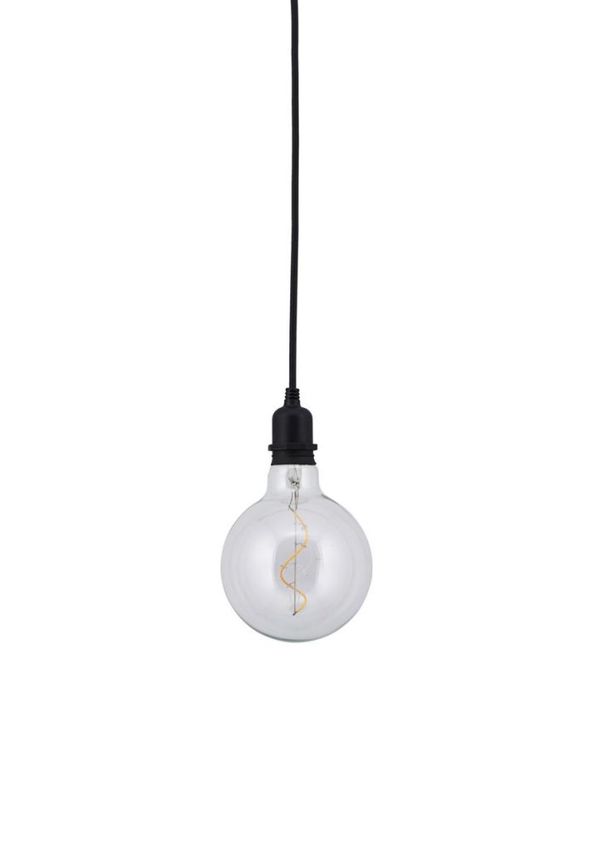 Modern taklampa 2025 från House Doctor.