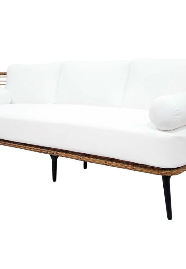 Ikonisk brafab soffbord i vit färg gjord i aluminium.