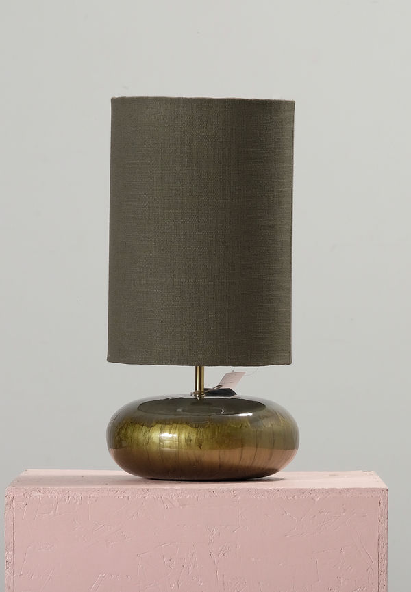 Klassisk grön lampa 2025 från Cozy Living.