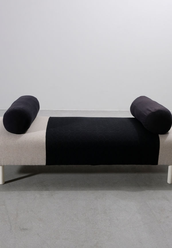 Moderiktig extrasäng 2025 från No brand.