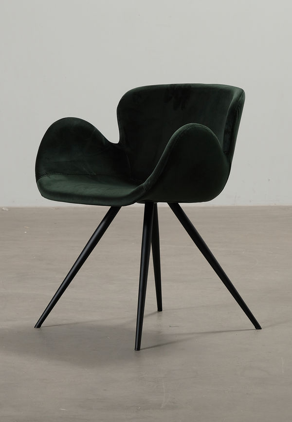 Trendig stol 2025 från Dan-Form.