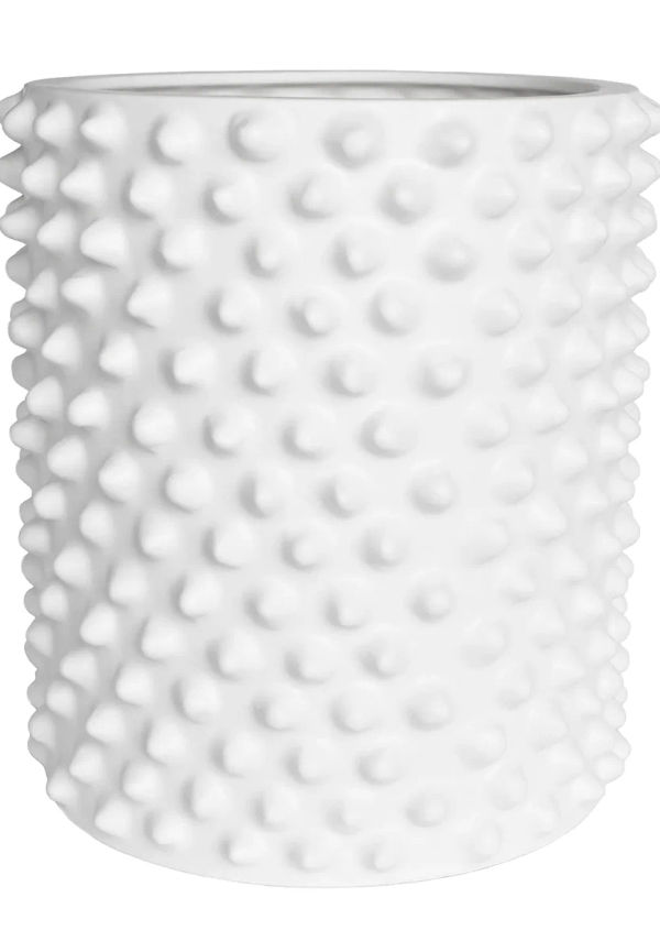 Vit kruka som passar perfekt till våren 2025!