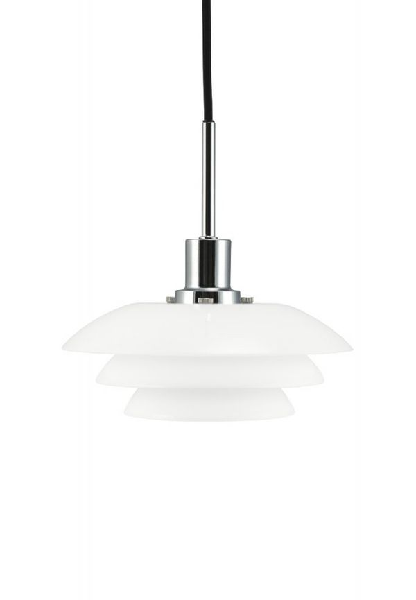 Dyberg Larsen taklampa som passar perfekt till sommaren 2025!