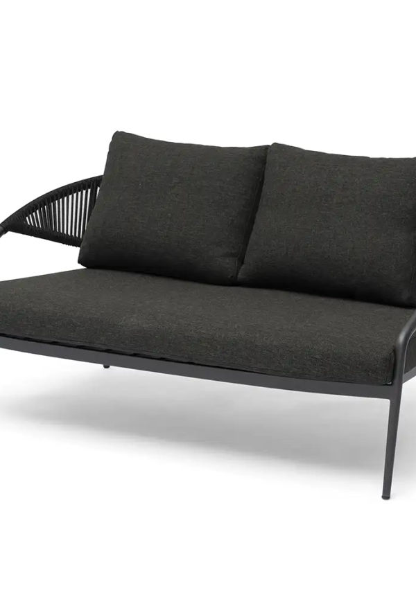 Härlig soffa i aluminium från Hillerstorp.