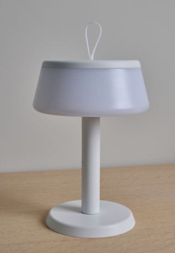 Mysig lampa i vitt från hemtex.