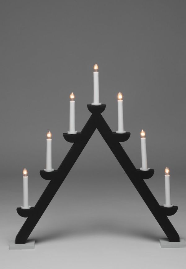 Skön Lampa som passar bra vid många olika tillfällen.