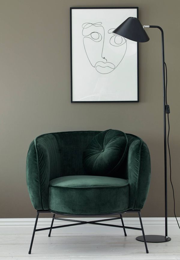 Skön grön fåtölj 2025 från Ellos.