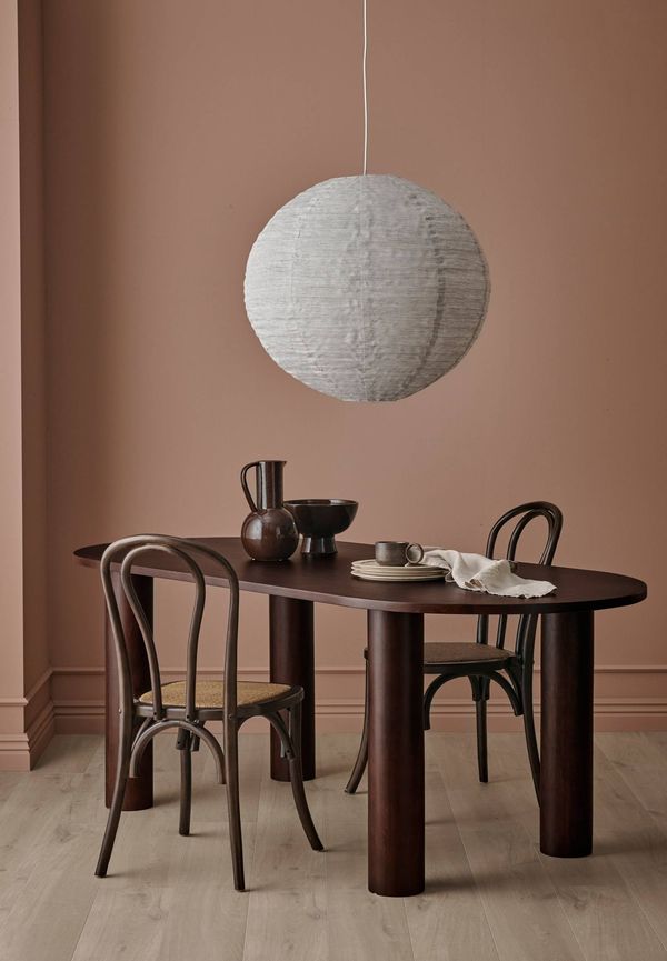 Ellos bord som passar perfekt till våren 2025!