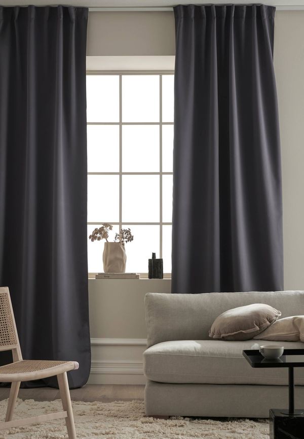 Grå Ellos-gardin i riktigt fin modell.