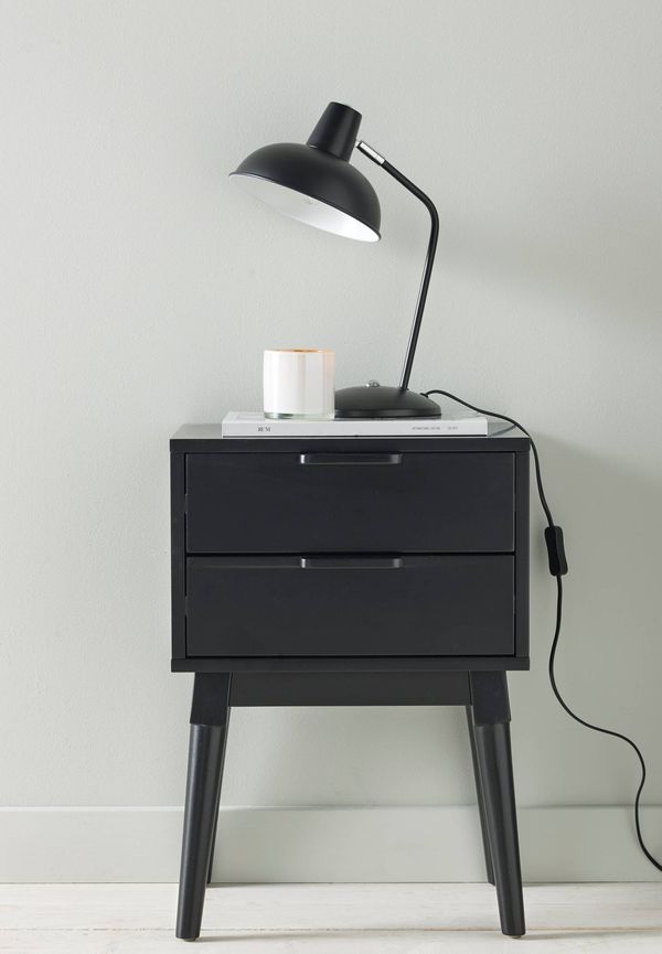 Jättesnygg bord i svart från Ellos.