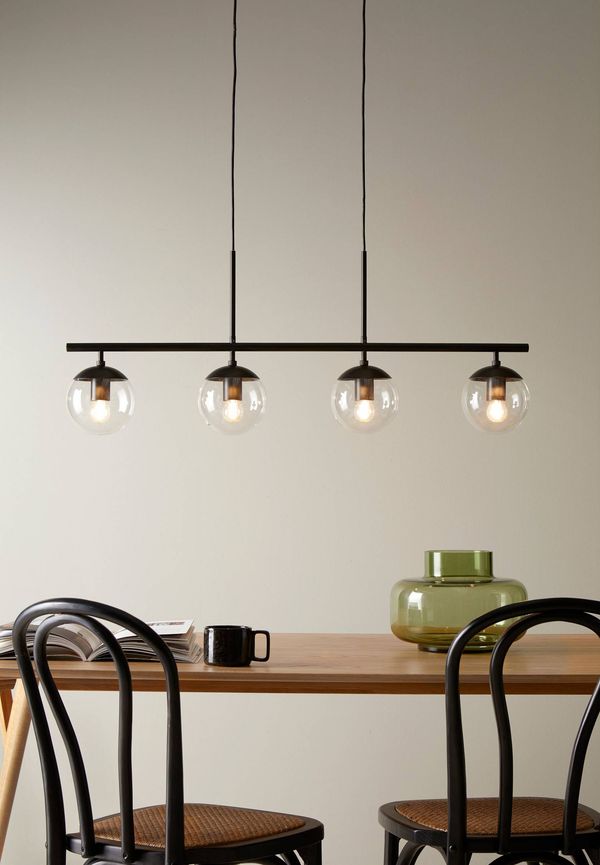 Söt svart lampa 2025 från Ellos.