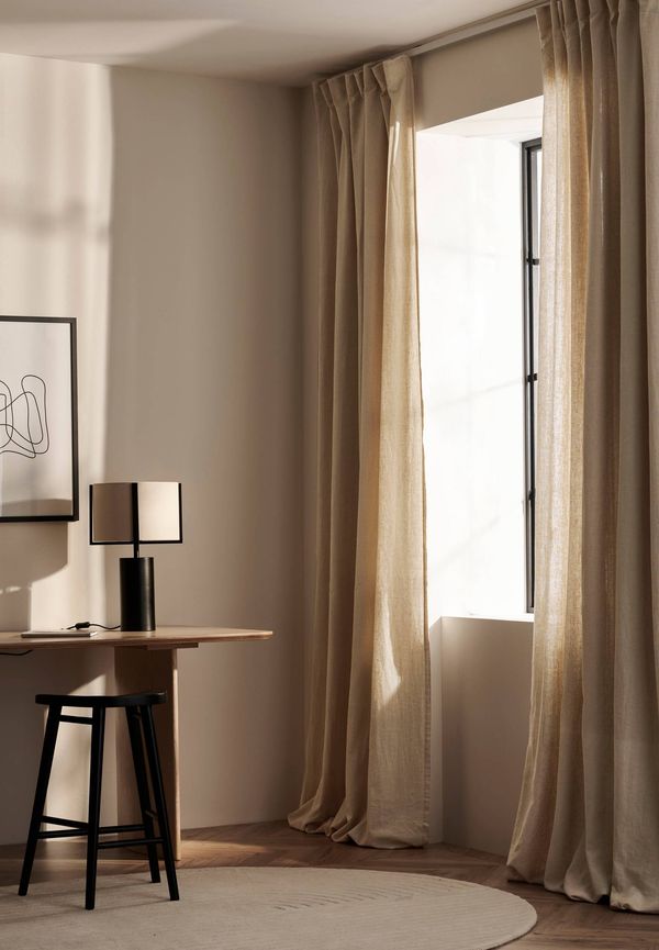 Otroligt fin gardinstång 2025 från Ellos.