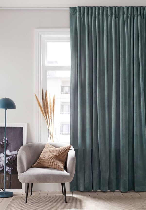 Sammetsgardin som passar perfekt till våren 2025!