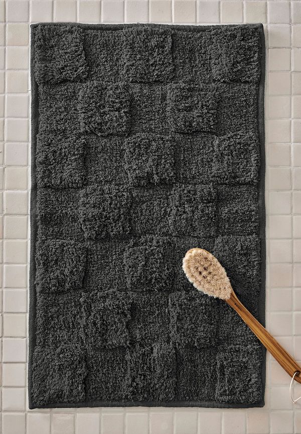 Jättesnygg bomullsbadrumsmatta 2025 från Ellos Home.