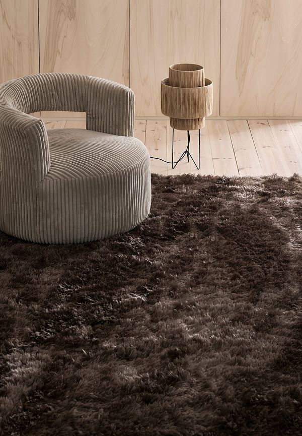 Fantastiskt snygg Matta som passar bra vid många olika tillfällen.