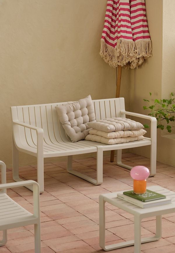 Ikonisk möbel i vitt från Ellos Home.