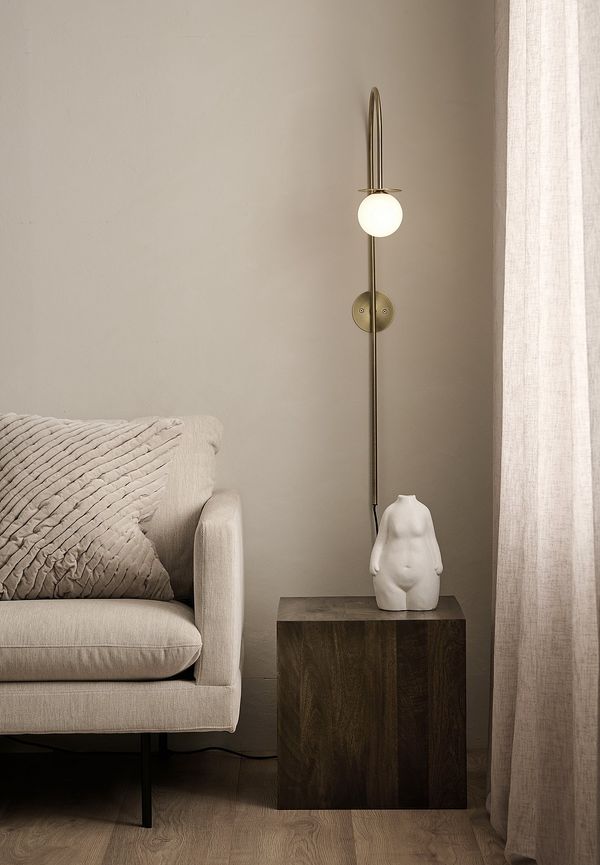 Superfin vägglampa 2025 från Ellos Home.