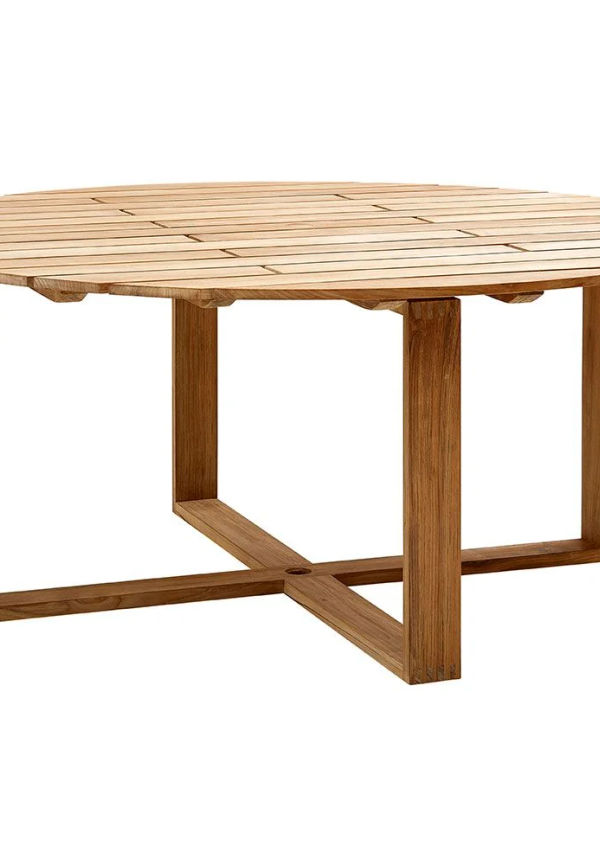 Exklusiv teakmatbord 2025 från Cane-Line.