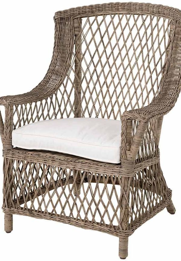 Riktigt trendig Stol som passar bra vid många olika tillfällen.