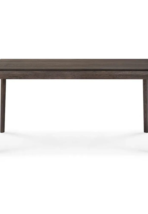 Fantastiskt fin ekbord 2025 från Ethnicraft.