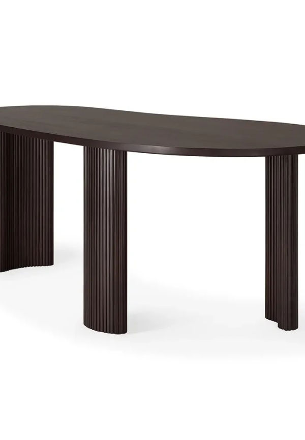 Vacker bord i mahogny från Ethnicraft.