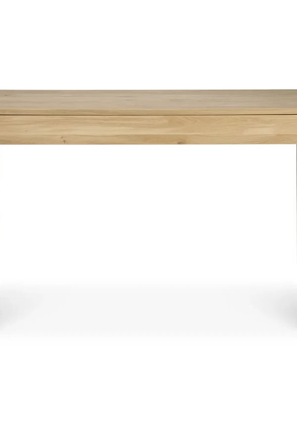 Snygg bord 2025 från Ethnicraft.