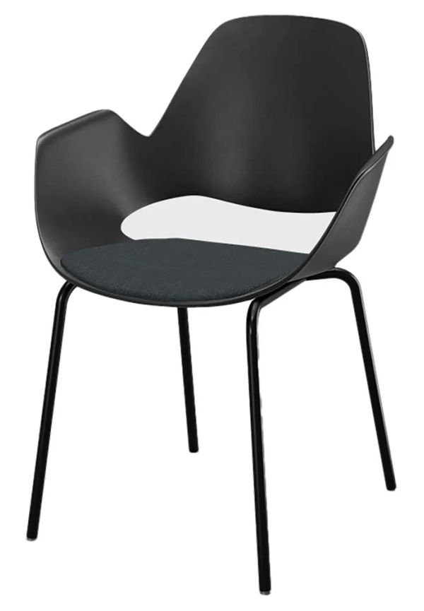 Cool svart matstol 2025 från Houe.