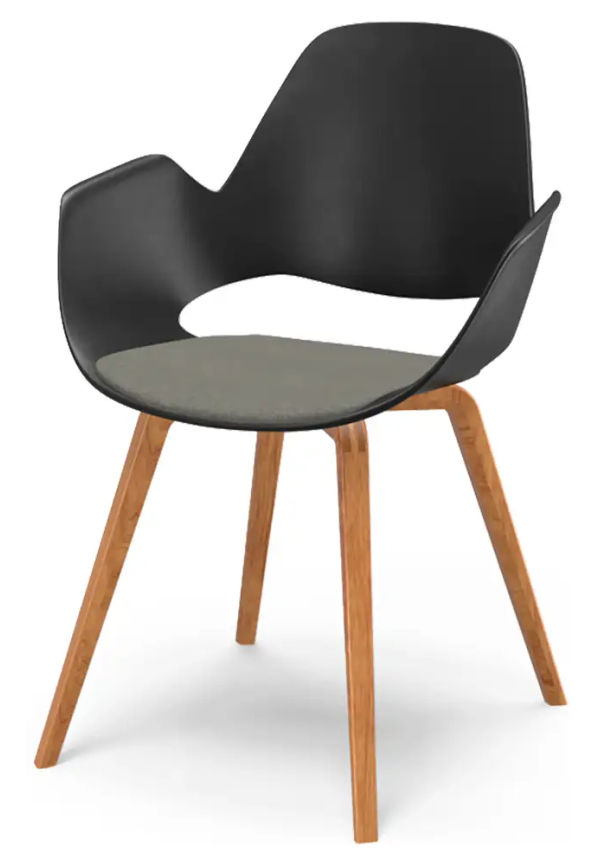 Svart Houe-matstol i otroligt fin modell.