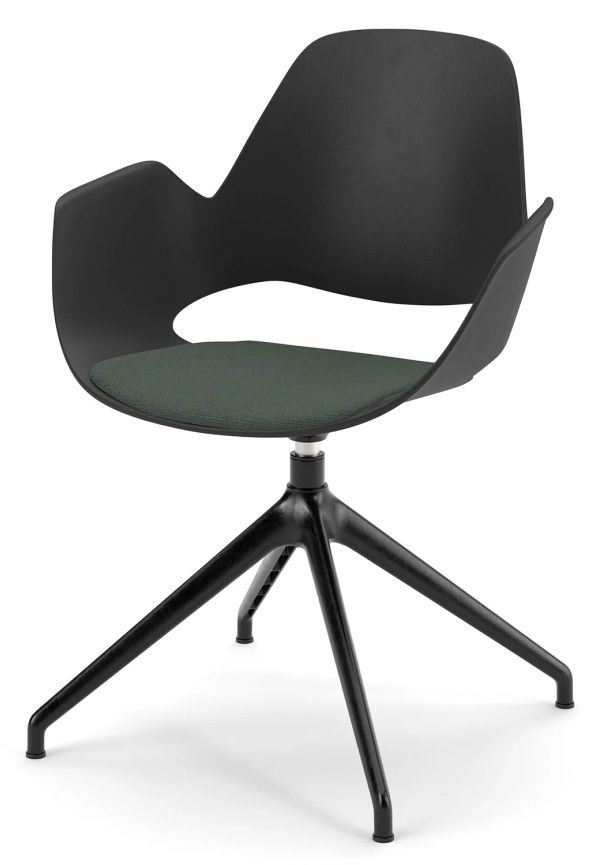 Otroligt fin grön stol 2025 från Houe.